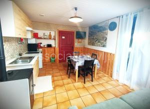 Gîte Ha-Py Chalet à Campan